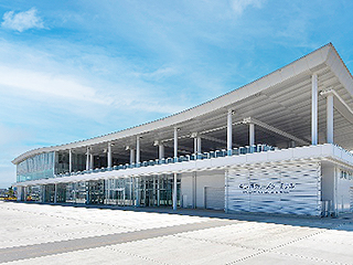 金沢港クルーズターミナル​